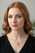 Cinnia Celtic Harp Necklace
