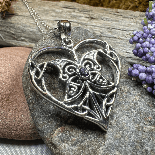 Lumina Heart Necklace - Amethyst / 18