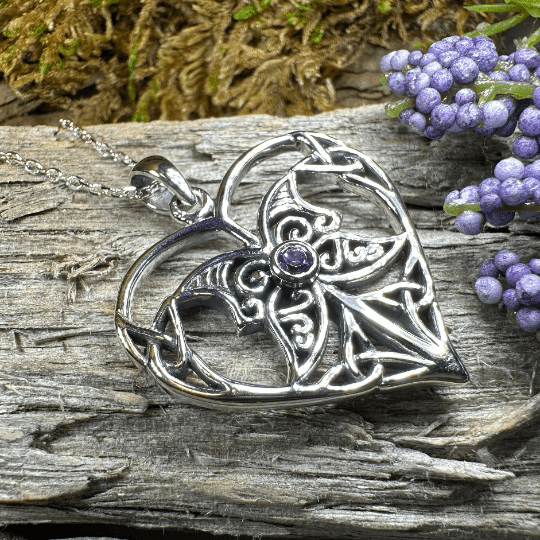 Lumina Heart Necklace - Amethyst / 18