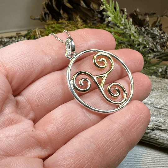 Arawn Celtic Spiral Necklace - 18