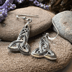 Keelia Trinity Knot Earrings - 