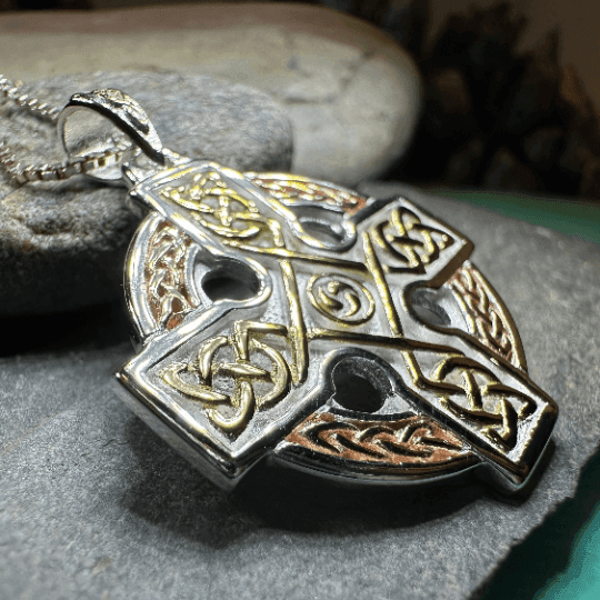 Bellavary Celtic Cross Necklace - 18