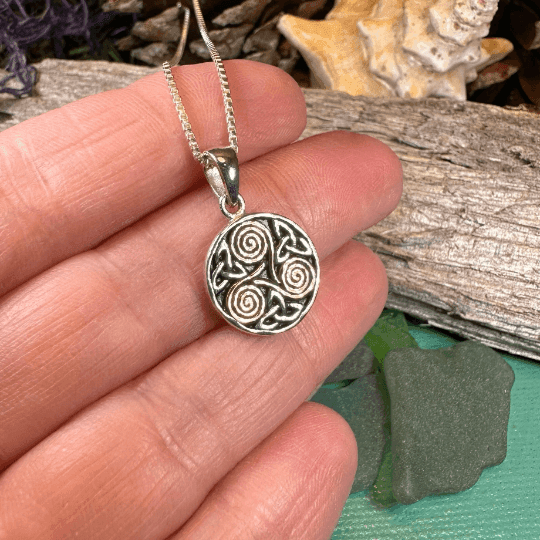 Sorcha Spiral Necklace - 18