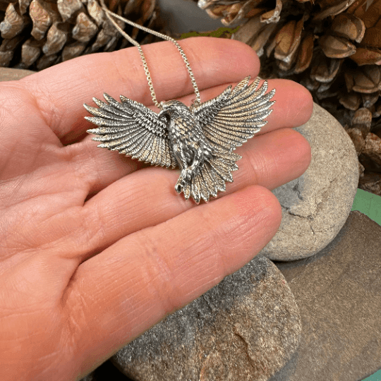 Eagle of Glory Necklace - 18