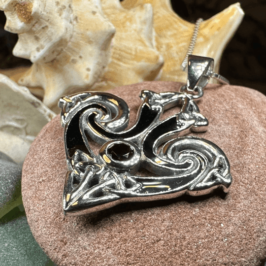 Ove Trinity Knot Necklace - 18