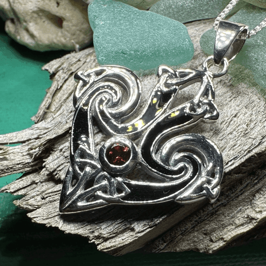 Ove Trinity Knot Necklace - 18