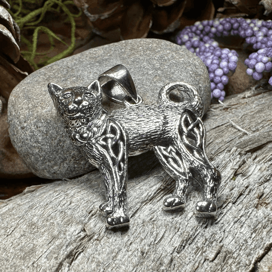 Tabitha Celtic Knot Cat Necklace - 18