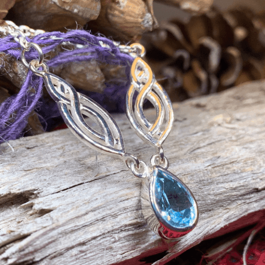 Lilias Celtic Knot Necklace - Amethyst