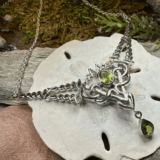 Celtic Queen Necklace - Peridot