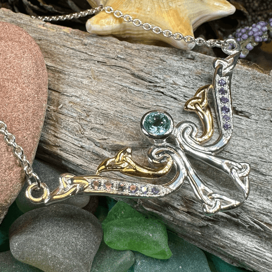 Kenndra Trinity Knot Necklace - 