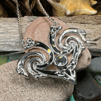 Marsaili Trinity Knot Necklace - Amethyst