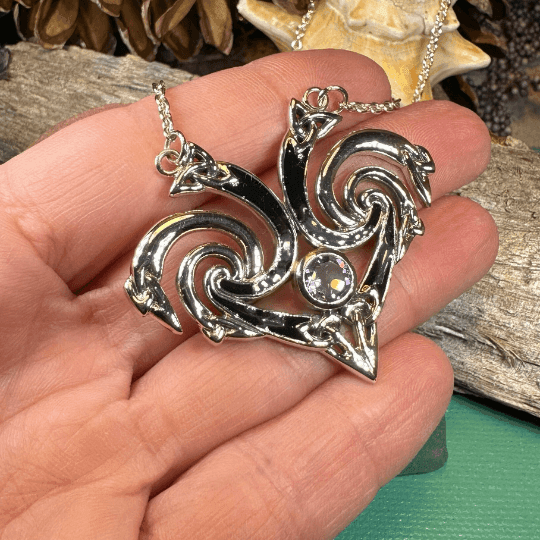 Marsaili Trinity Knot Necklace - Amethyst