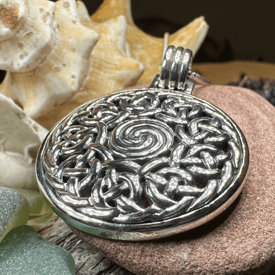 Eternal Celtic Spiral Necklace - 18