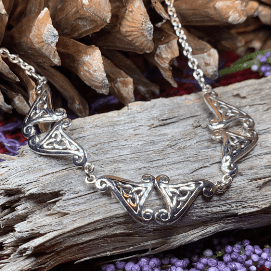 Morna Trinity Knot Necklace - 