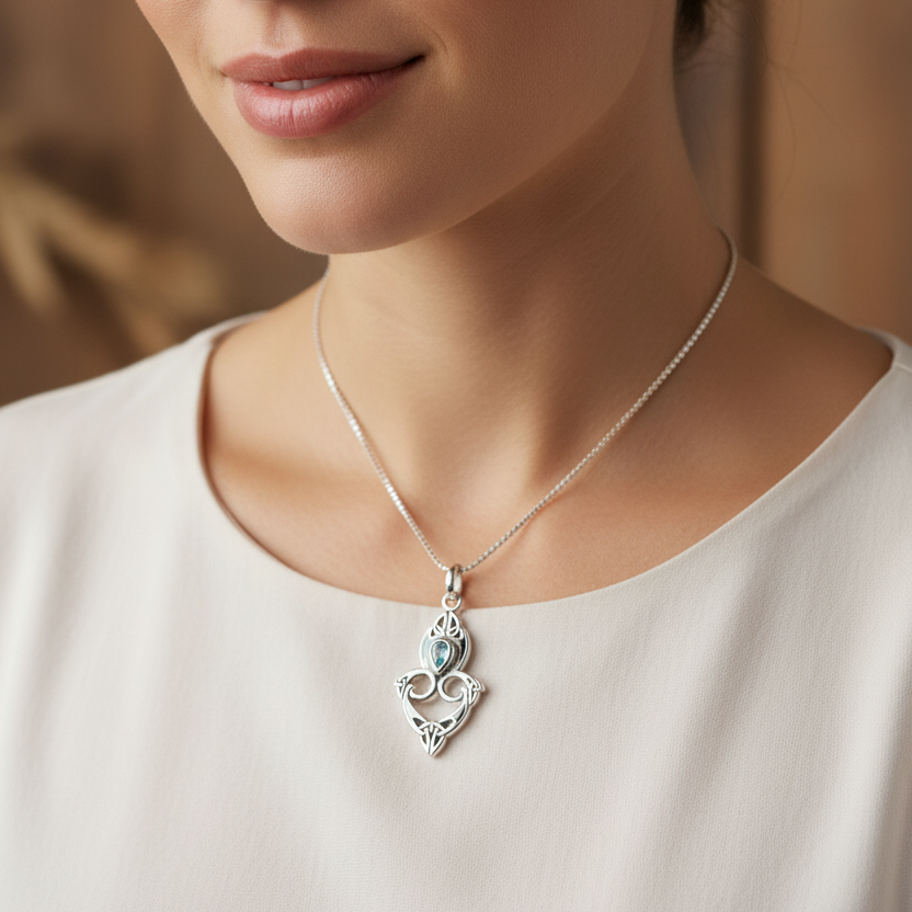 Cordelia Trinity Knot Necklace