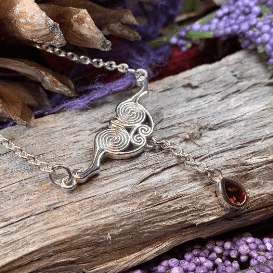 Liosa Celtic Spiral Necklace - Amethyst