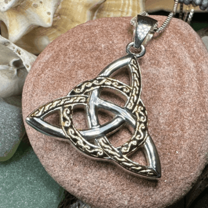 Larina Trinity Knot Necklace - 18