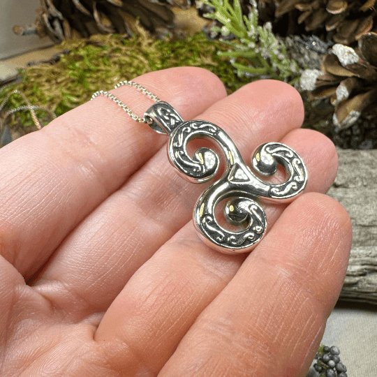 Celtic Triskele Necklace - 18