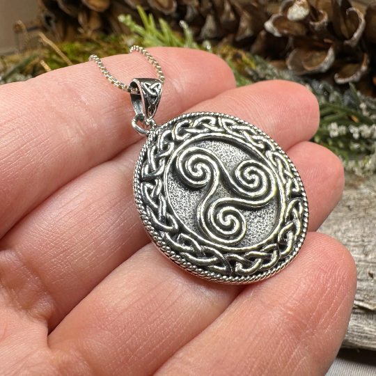 Aglimar Celtic Spiral Necklace
