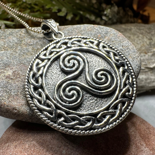 Aglimar Celtic Spiral Necklace