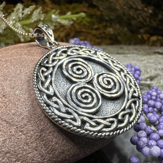 Adalgard Celtic Spiral Necklace - 18