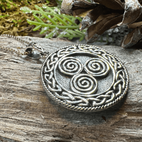 Adalgard Celtic Spiral Necklace - 18