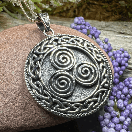 Adalgard Celtic Spiral Necklace - 18