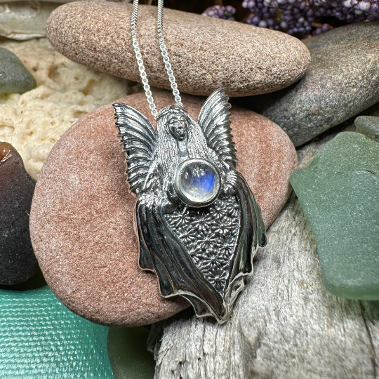Titania Fairy Queen Necklace