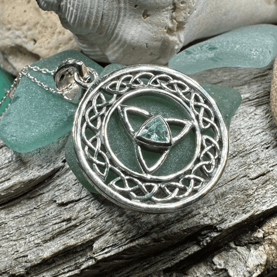 Nyx Trinity Knot Necklace - Amethyst
