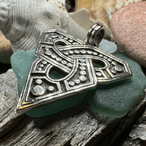 Inner Strength Trinity Knot Necklace - 18