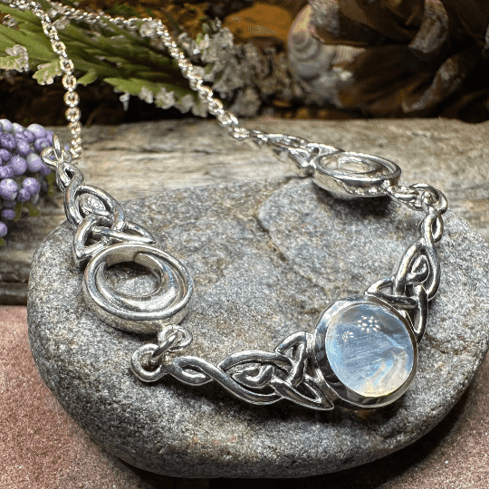 Celtic Triple Moon Necklace - Amethyst