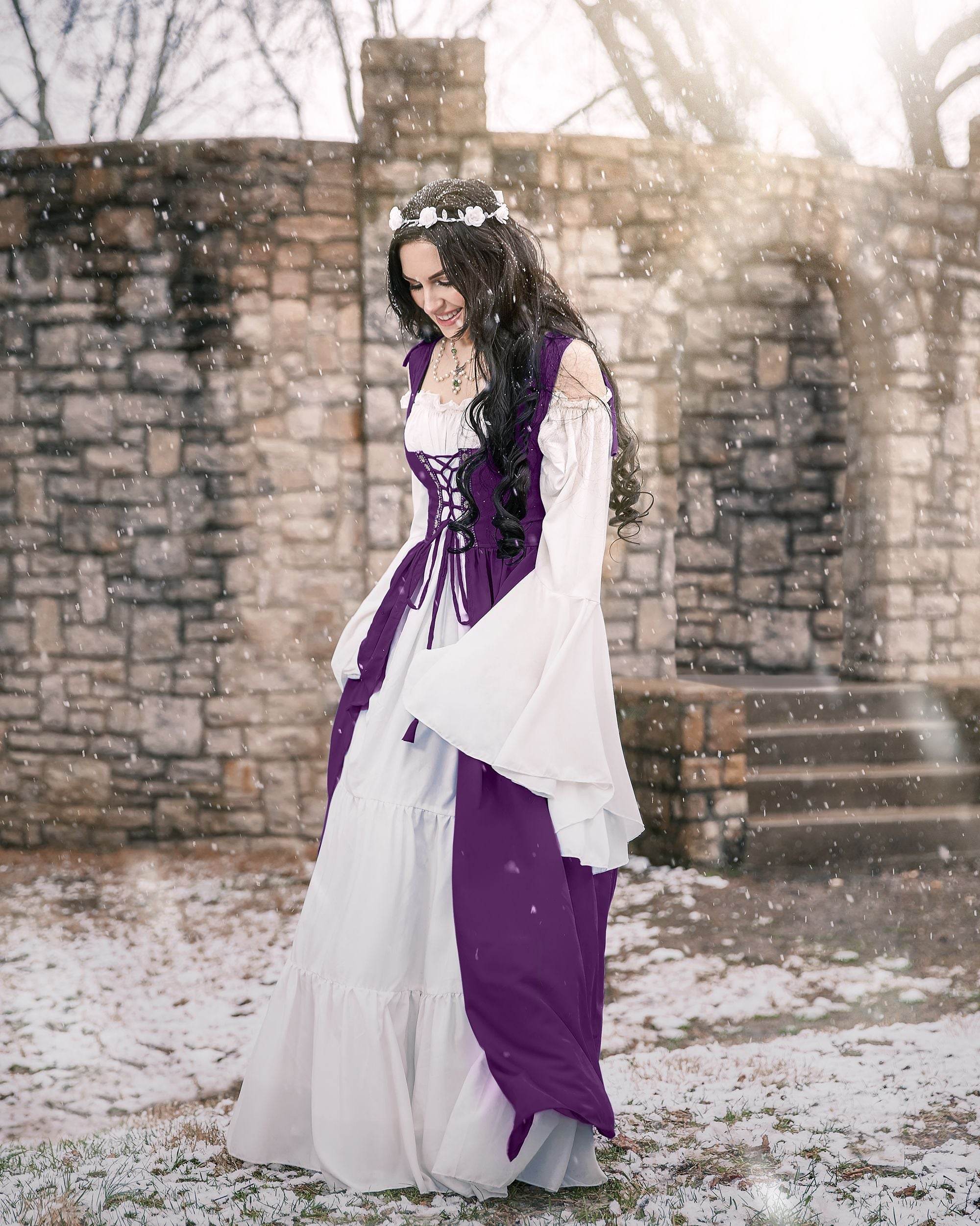 Renaissance Faire 2 piece Full Costume Irish Dress & Long-Sleeved Chemise - XXS/XS / Plum