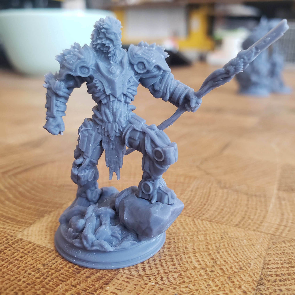 Myrion Stoneheart, Soulforged Druid (Male Warforged Druid) - 32mm Scale