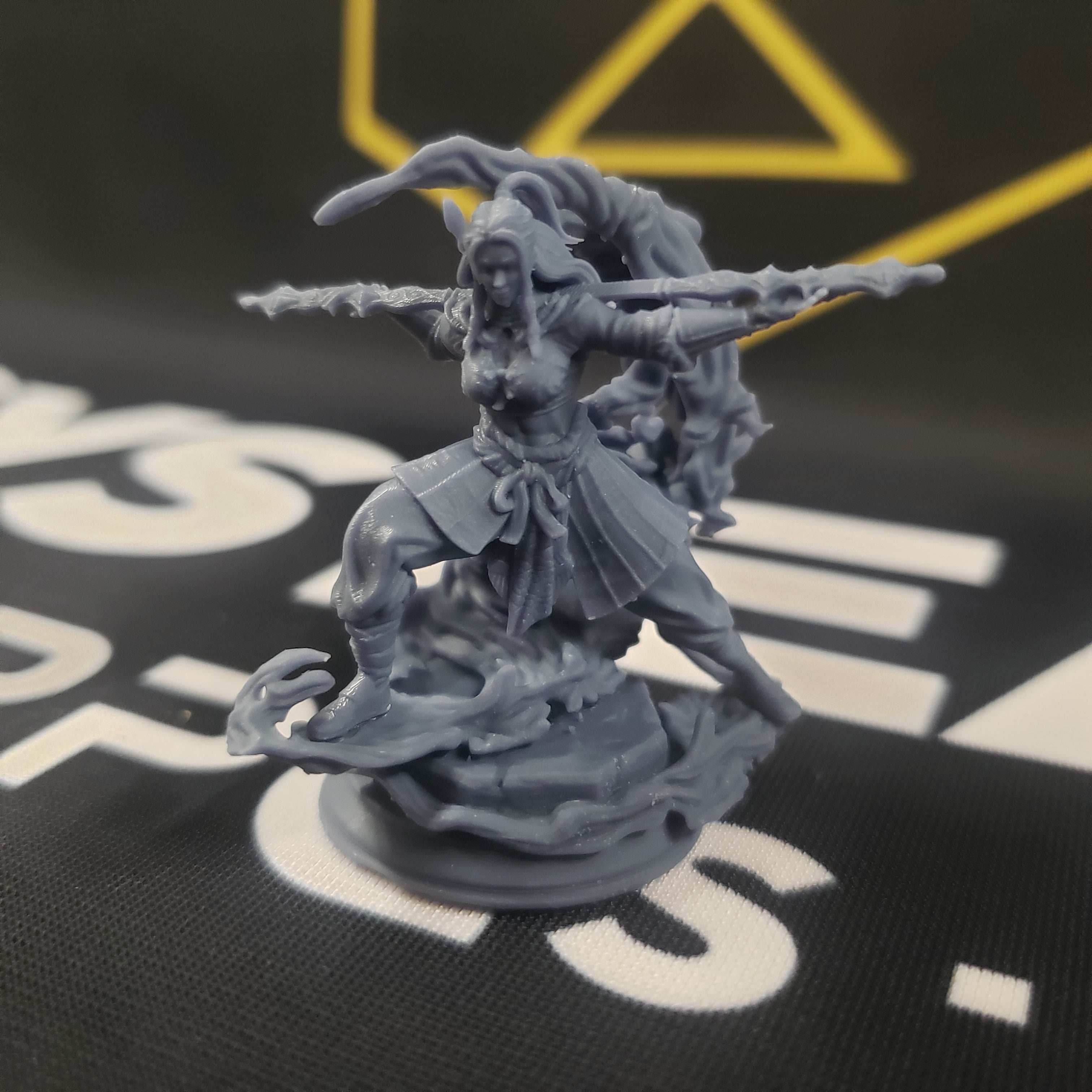 Kitarlia, the Ascended Incarnate (Female Water Elemi) - 32mm Scale