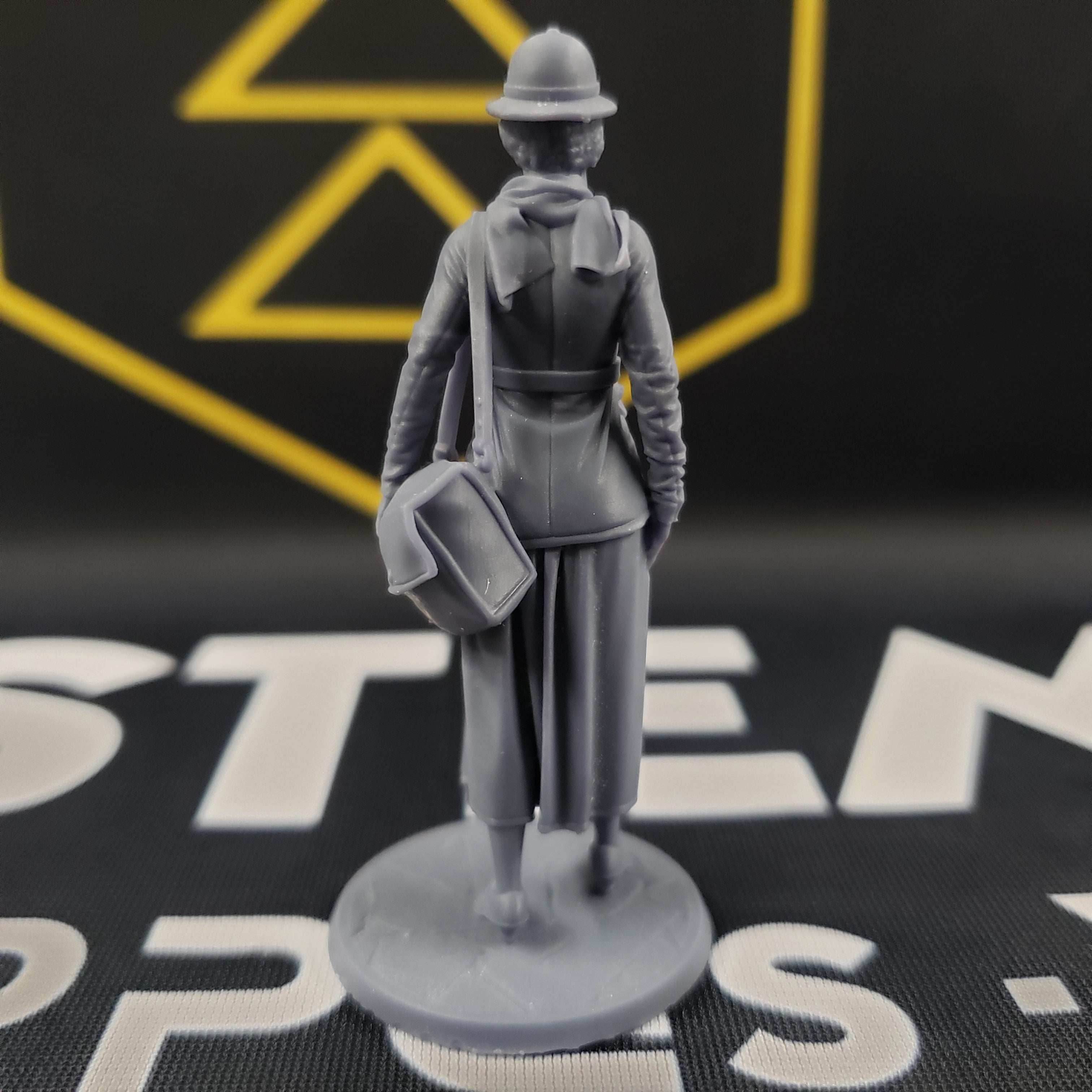 Arkham Compatible Investigator: The Letter Carrier (Stella Clark) - 