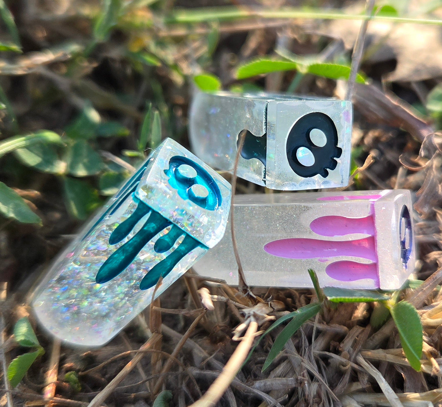 Poisoner's Vial Alternative Shaped Functional TTRPG Handmade Resin D4 Gaming Dice