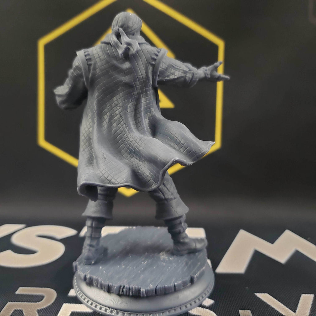 Bossman Bill, Master of the Hurdy-Gurdy (Male Human Pirate Bard) - 32mm Scale