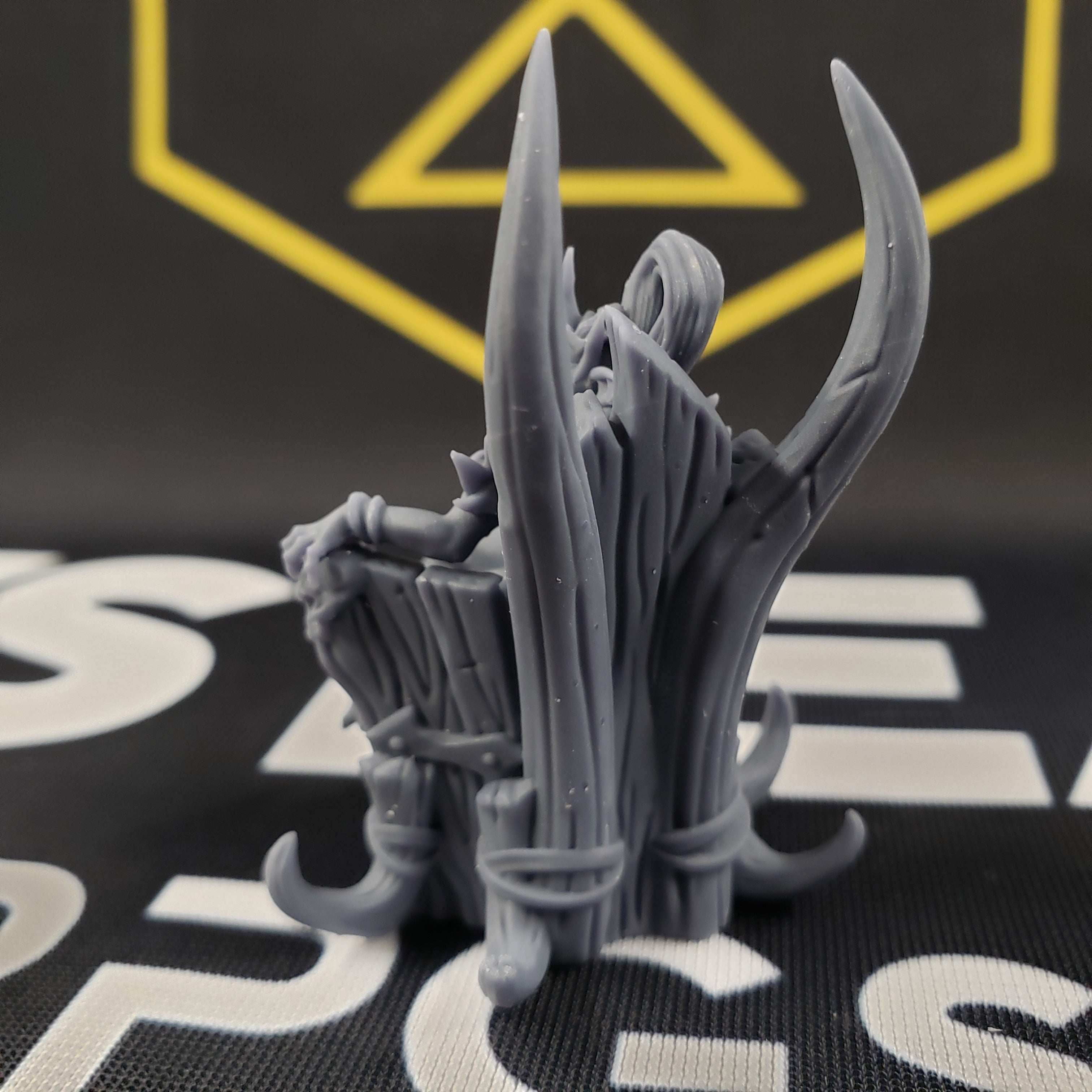 Queen Trixia (Female Hobgoblin on Throne) - 