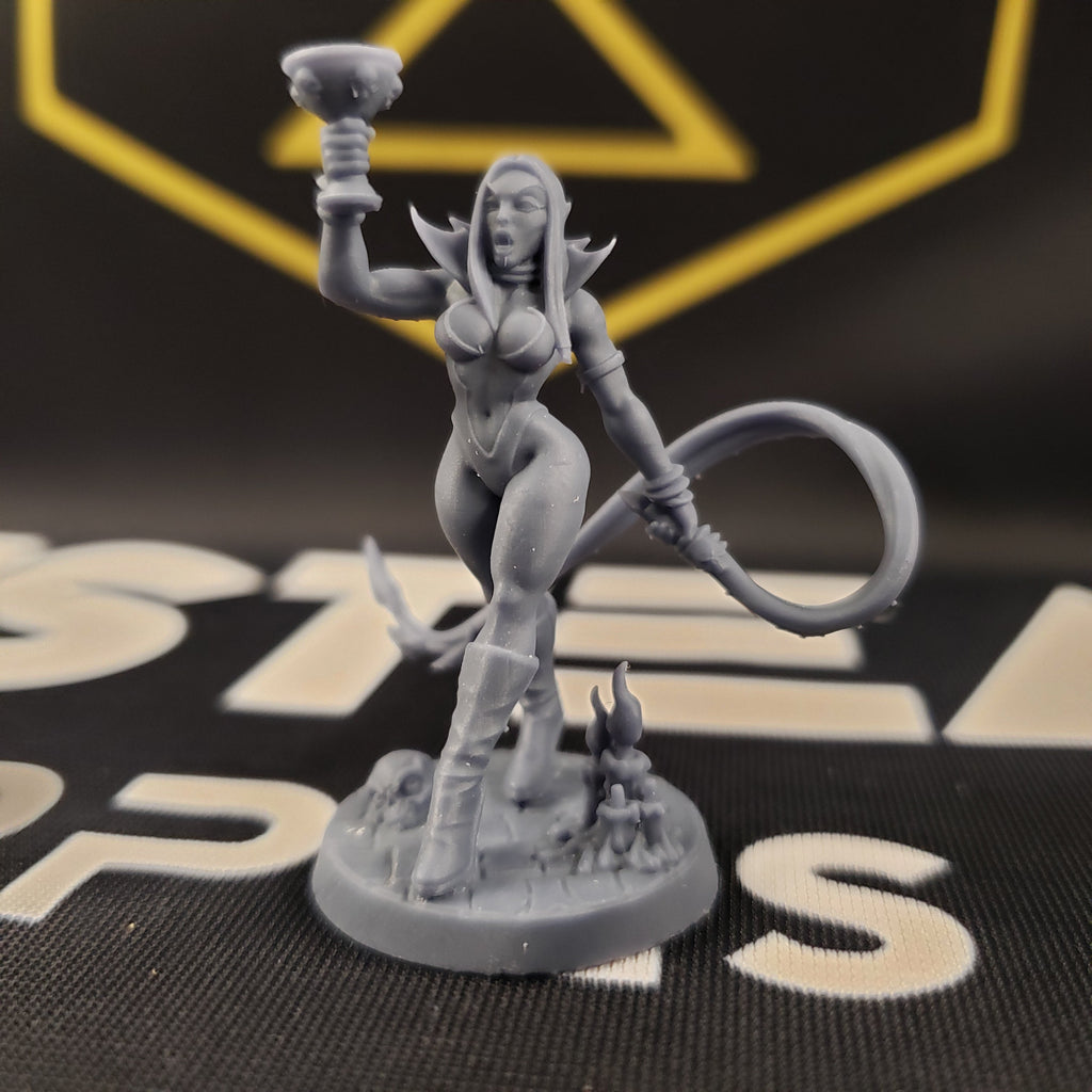 Maligna, Vampire Beauty (Female Vampire Sorcerer)