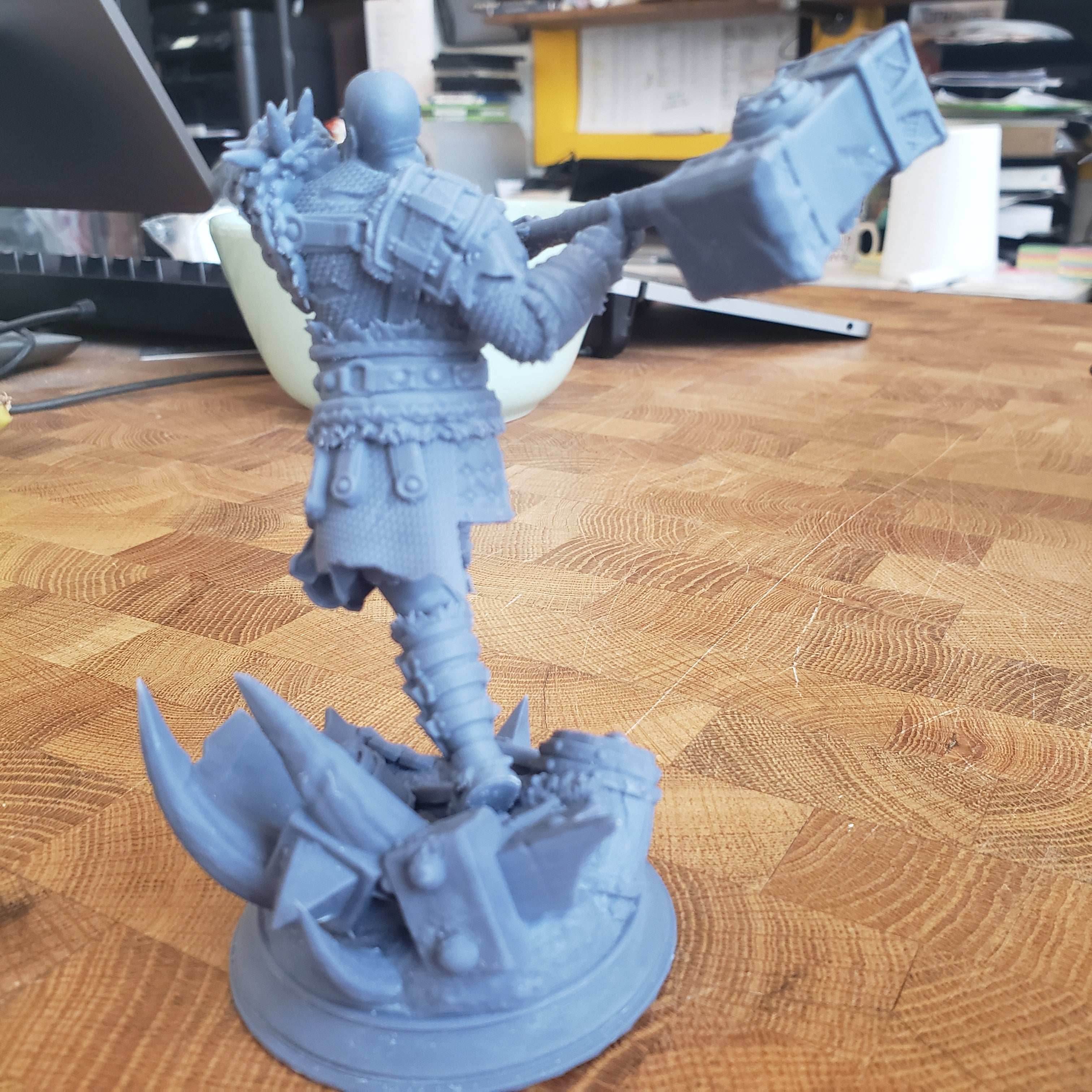 Froth the Beligerant (Male Human Barbarian) - 32mm Scale