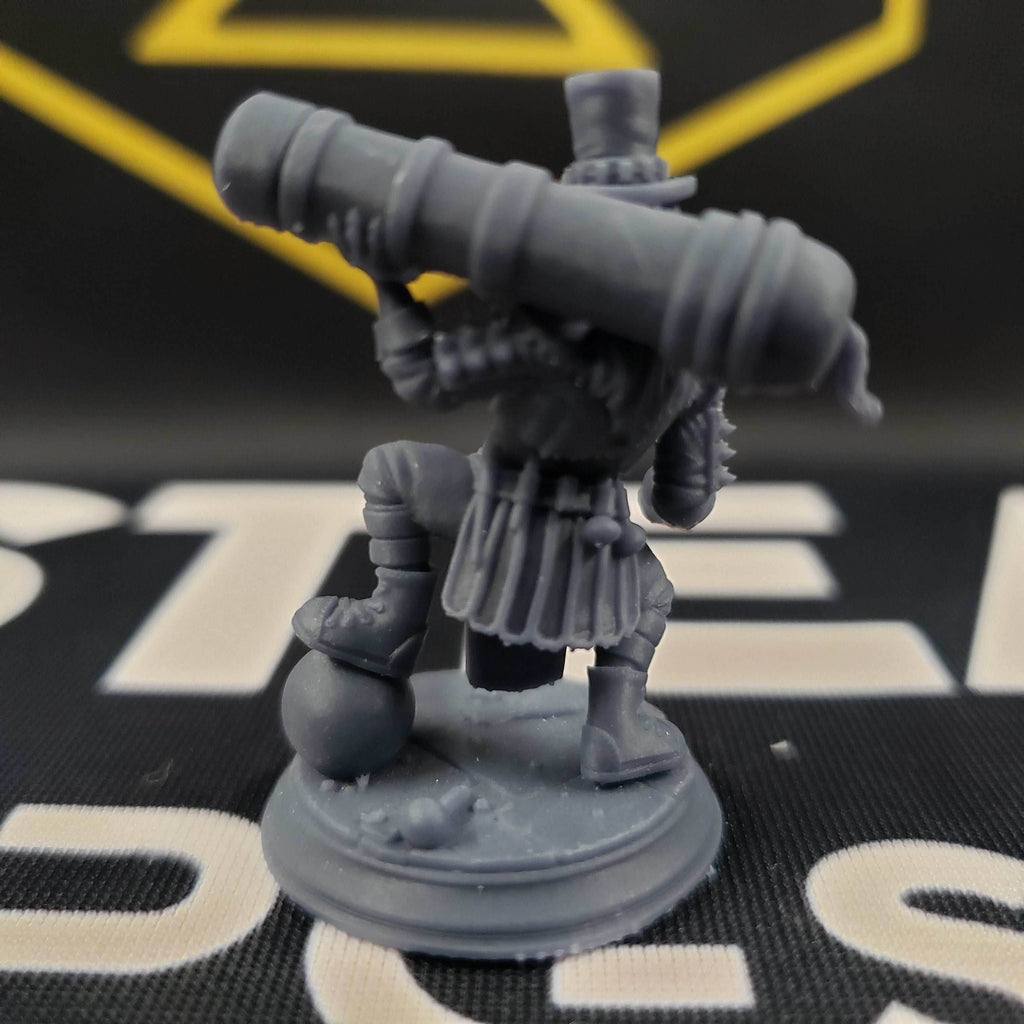 Brains, Manic Goblin Inventor (Male Goblin Artificer) - 32mm Scale