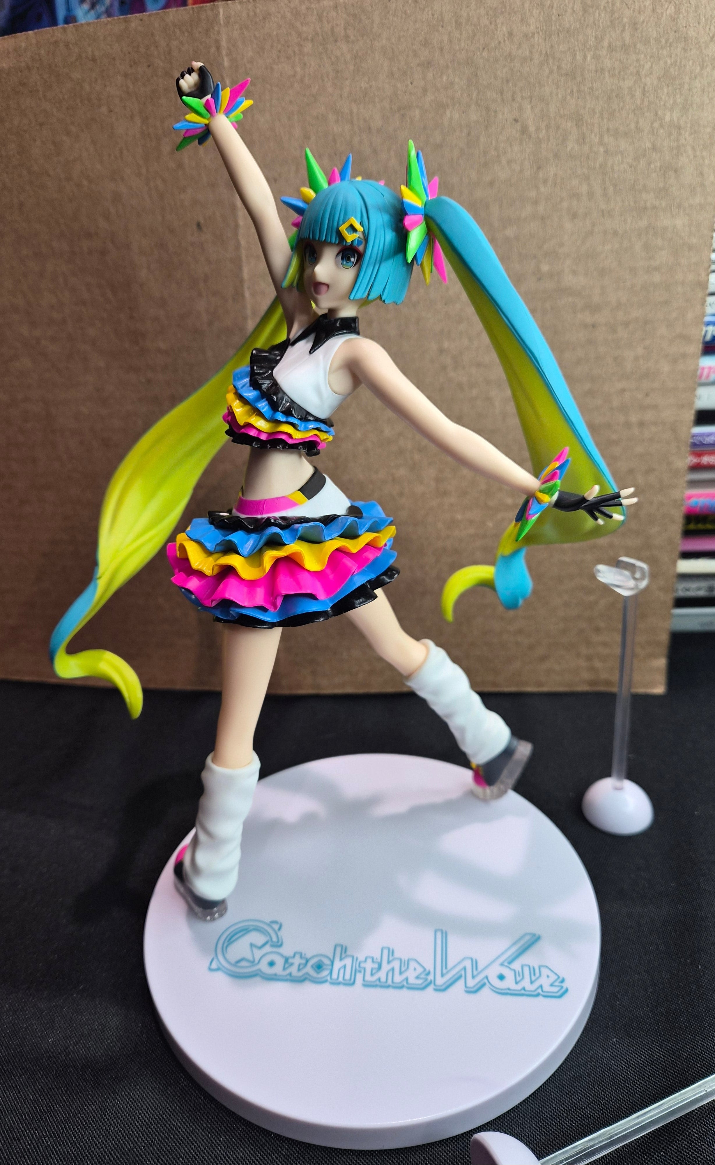 Hatsune Miku – Catch The Wave Figure – Project Diva Mega39's – Sega – 9.8" Tall