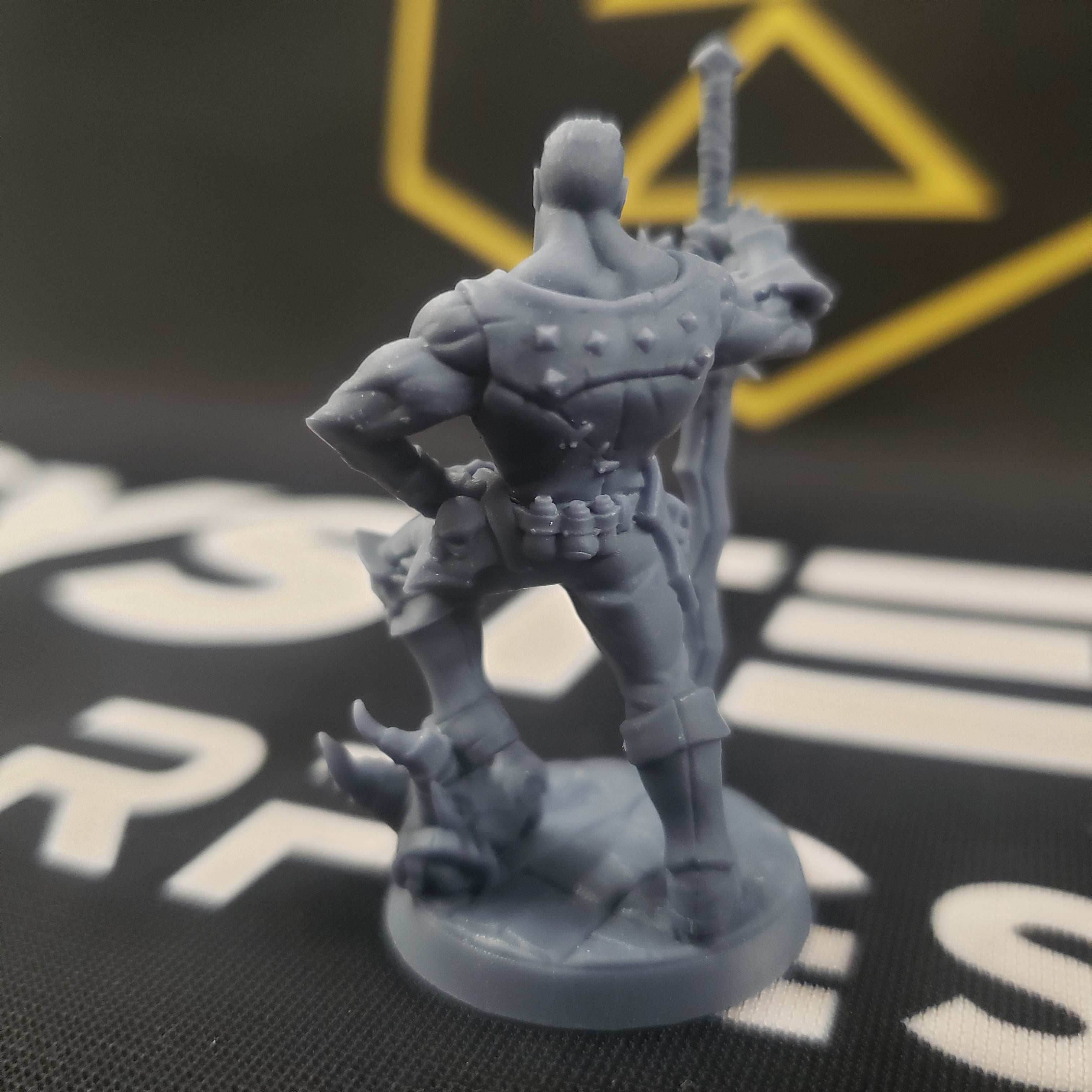 Tino Kobold-Bane (Male Human Barbarian) - 
