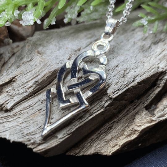 Fior Celtic Love Knot Necklace - 