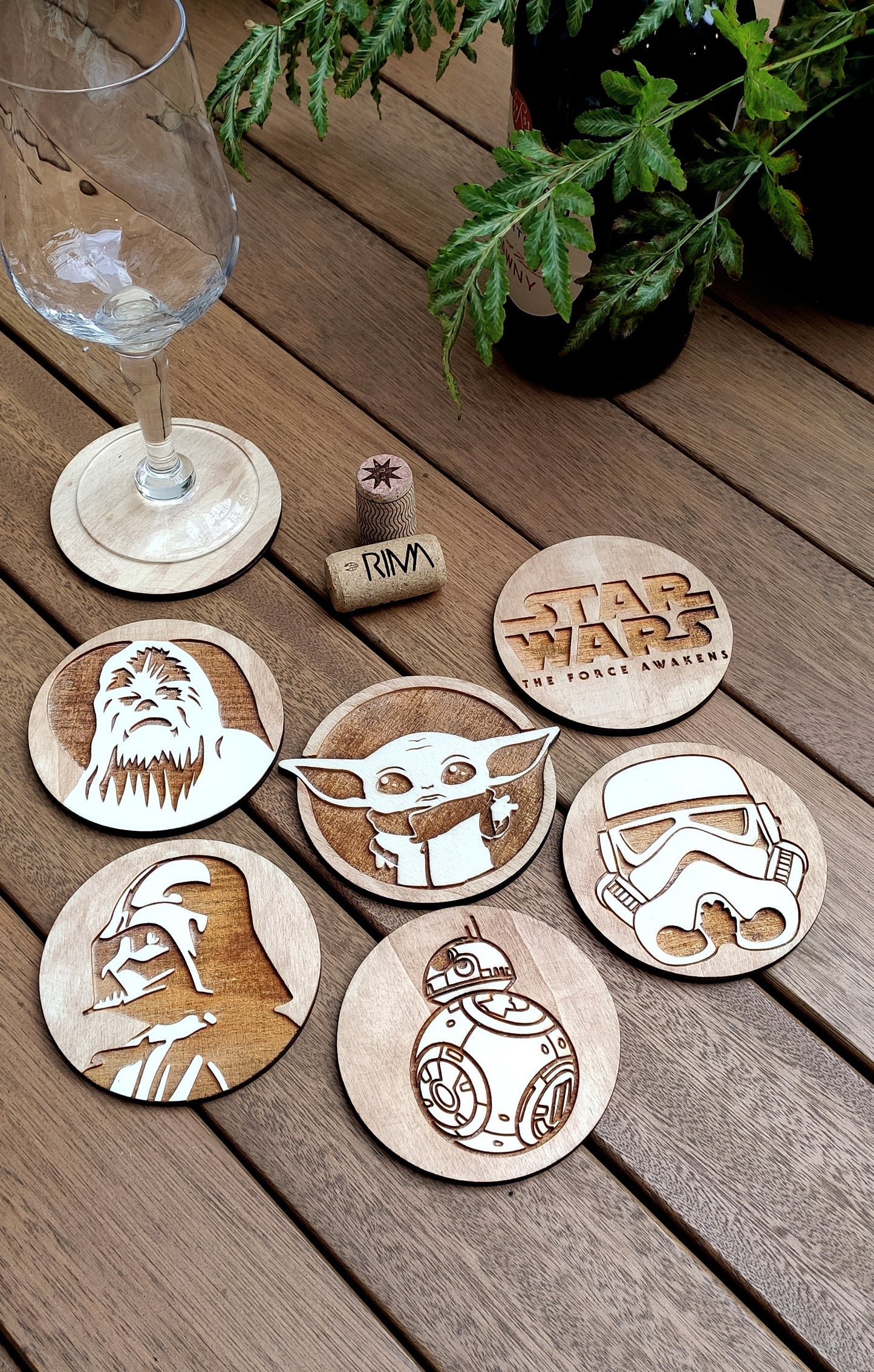 Set of 6 Star Wars Wooden Coasters - Handmade Gift - Housewarming - Wood Kitchenware - Baby Yoda