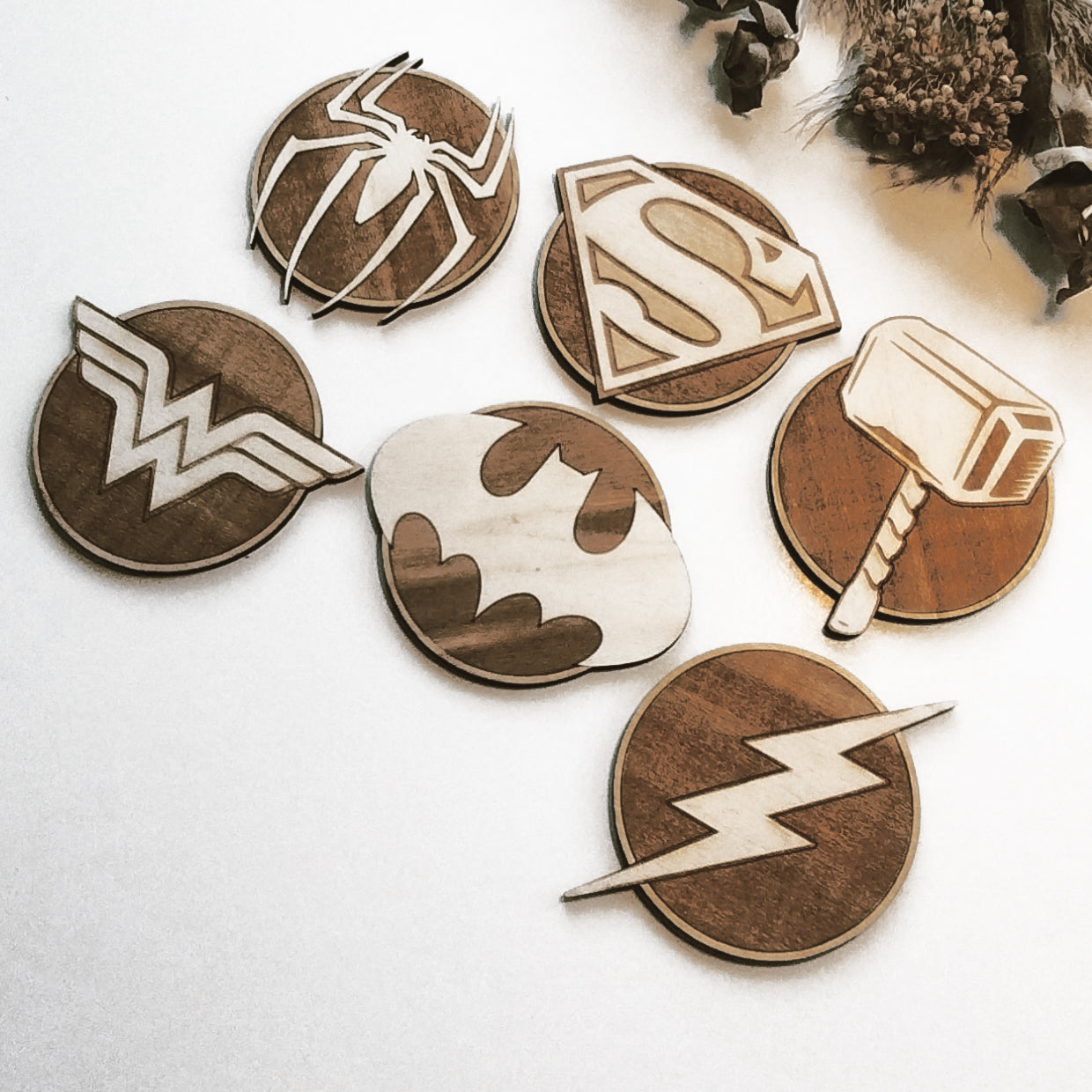 Set of 6 Superheroes Wooden Coasters - Handmade Gift - Housewarming - Wood Kitchenware