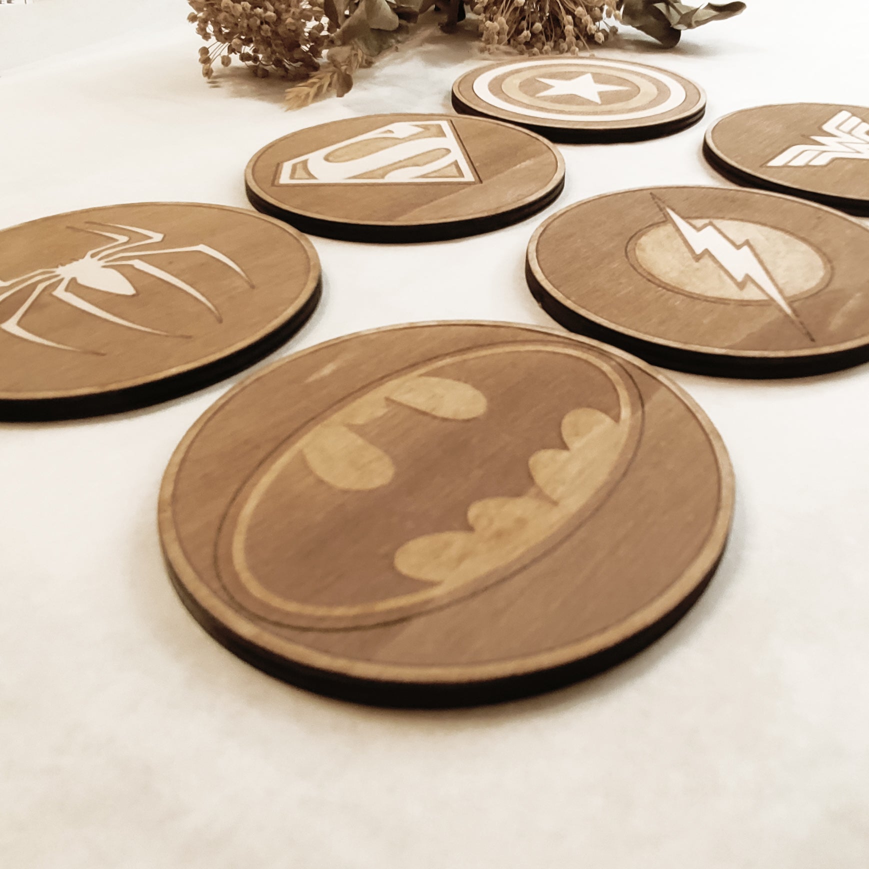 Set of 6 Superheroes Wooden Coasters - Handmade Gift - Housewarming - Wood Kitchenware