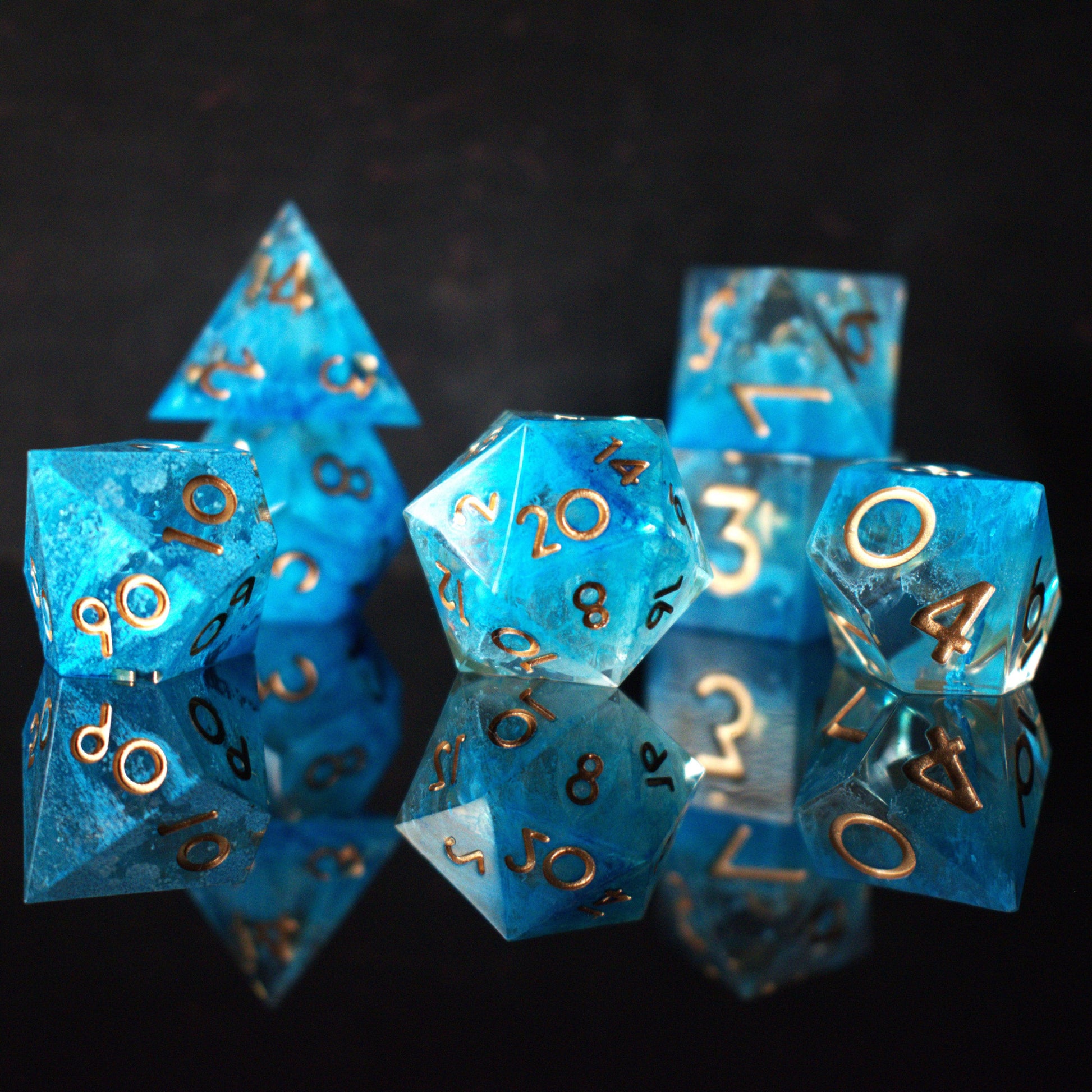 Shape of Water Sharp-Edged Resin Dice Set