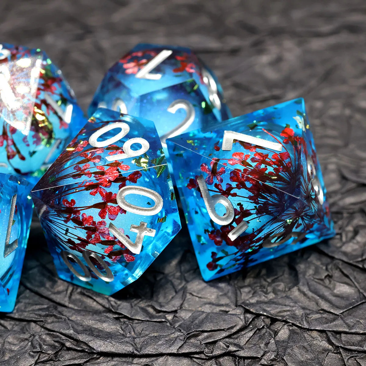 Sharp Edge Blue Transparent Liquid Core DND Dice Set With Flower For Role Playing Board Games D&D Dados De RPG