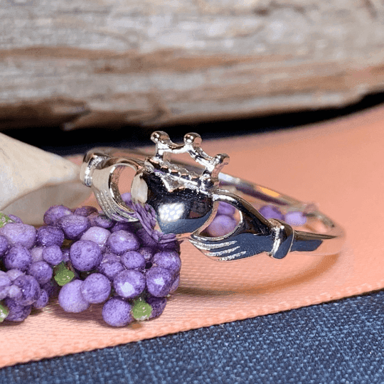 Bantry Claddagh Ring - 4